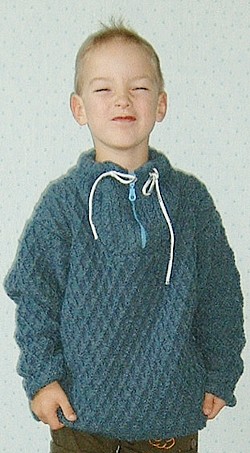 Свитер на Егоре